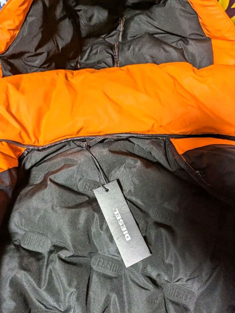 【新品同様】DIESEL オレンジ ダウンジャケット