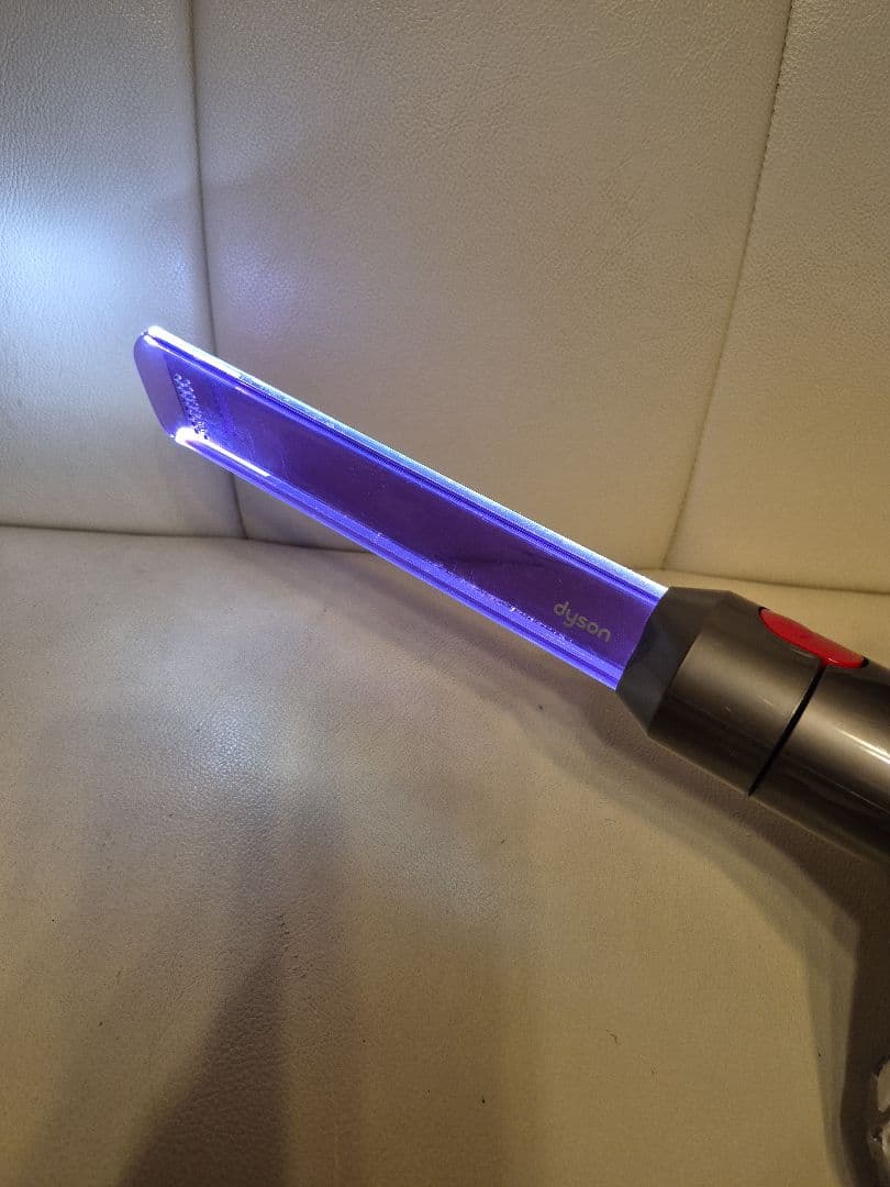 dyson v8 slim fluffy+ 本体、クリーナーヘッド、他セット