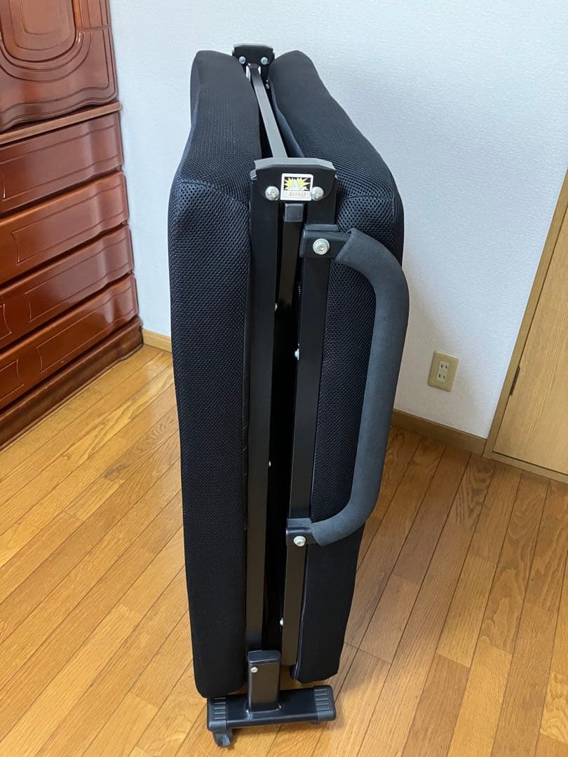 折りたたみベッド メッシュ生地 黒