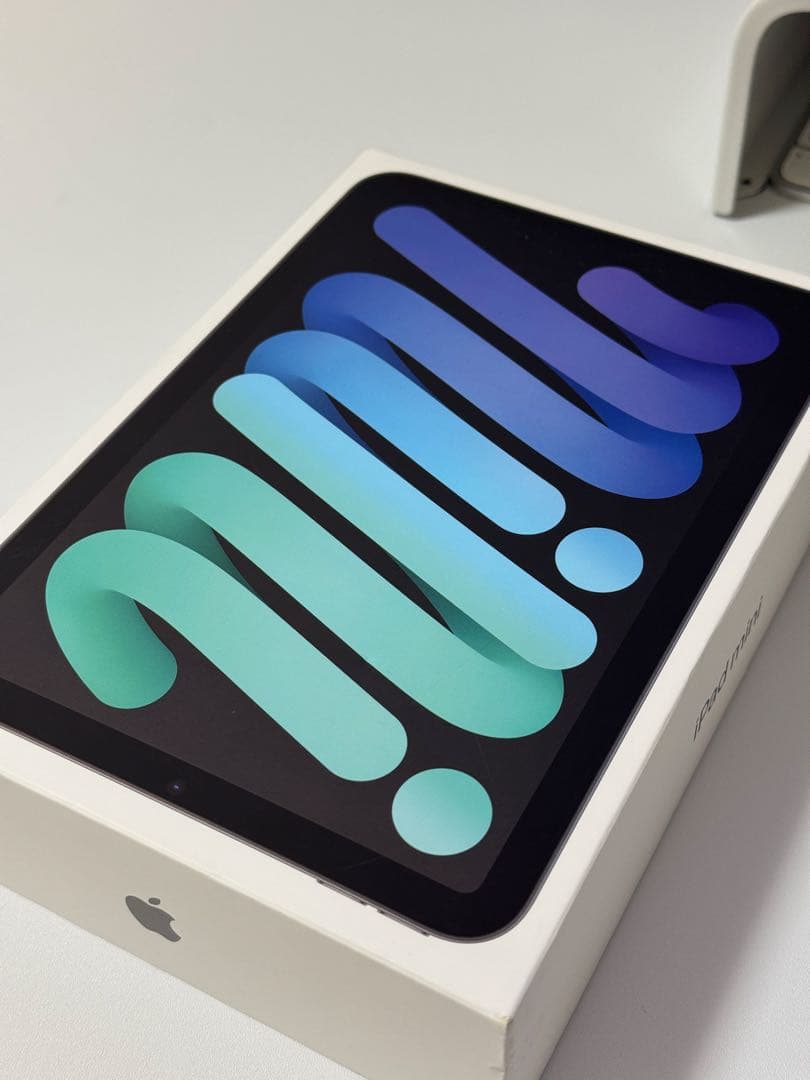 Apple iPad mini 第7世代256GB スペースグレー 本体