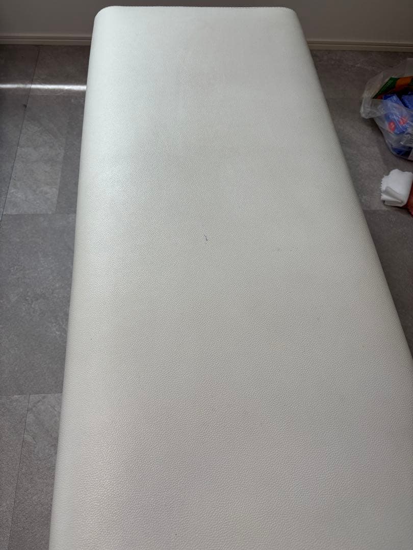 【引取のみ　名古屋】20万のダイニングセット　延長可能テーブル　オシャレです