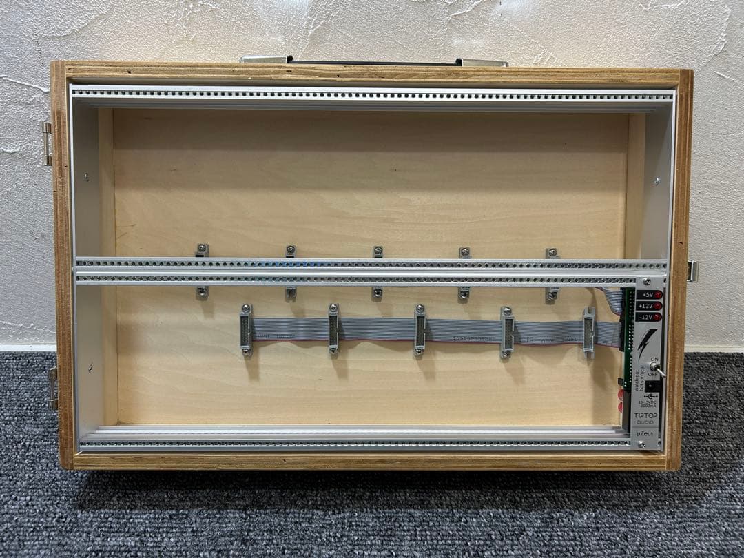 モジュラーシンセ　ケース　アダプター付き