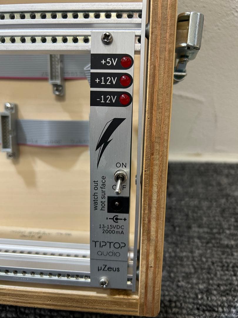 モジュラーシンセ　ケース　アダプター付き