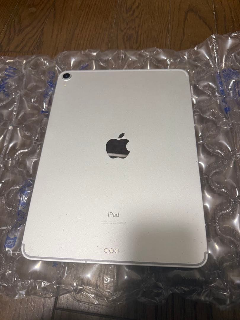 Apple シルバー 本体 iPadPro11インチ 第1世代 セルラーモデル