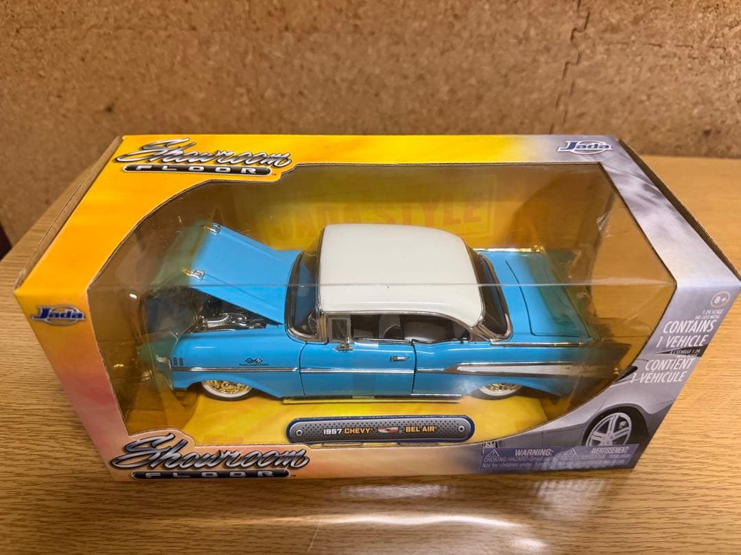 【廃番】1957 Chevy Bel Air ブルー×ホワイトJada 1/24