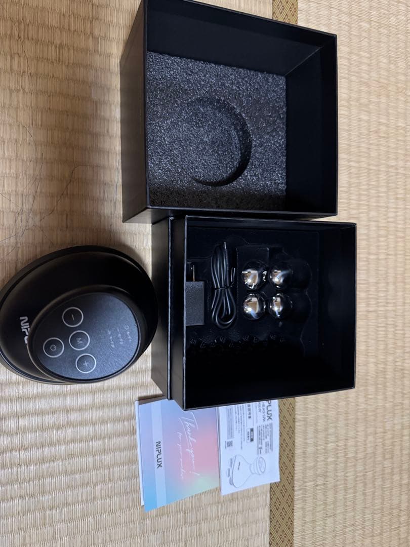 NUTRUX フェイシャルケアデバイス ブラック