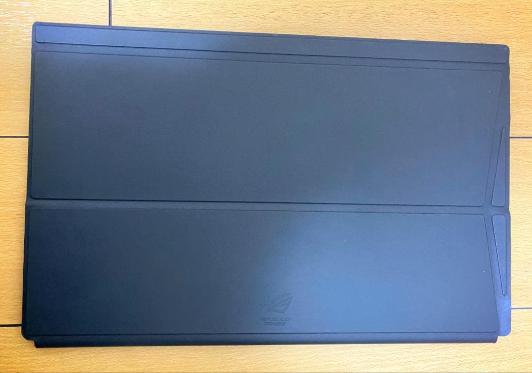 ROG STRIX XG17 ポータブルゲーミングモニター