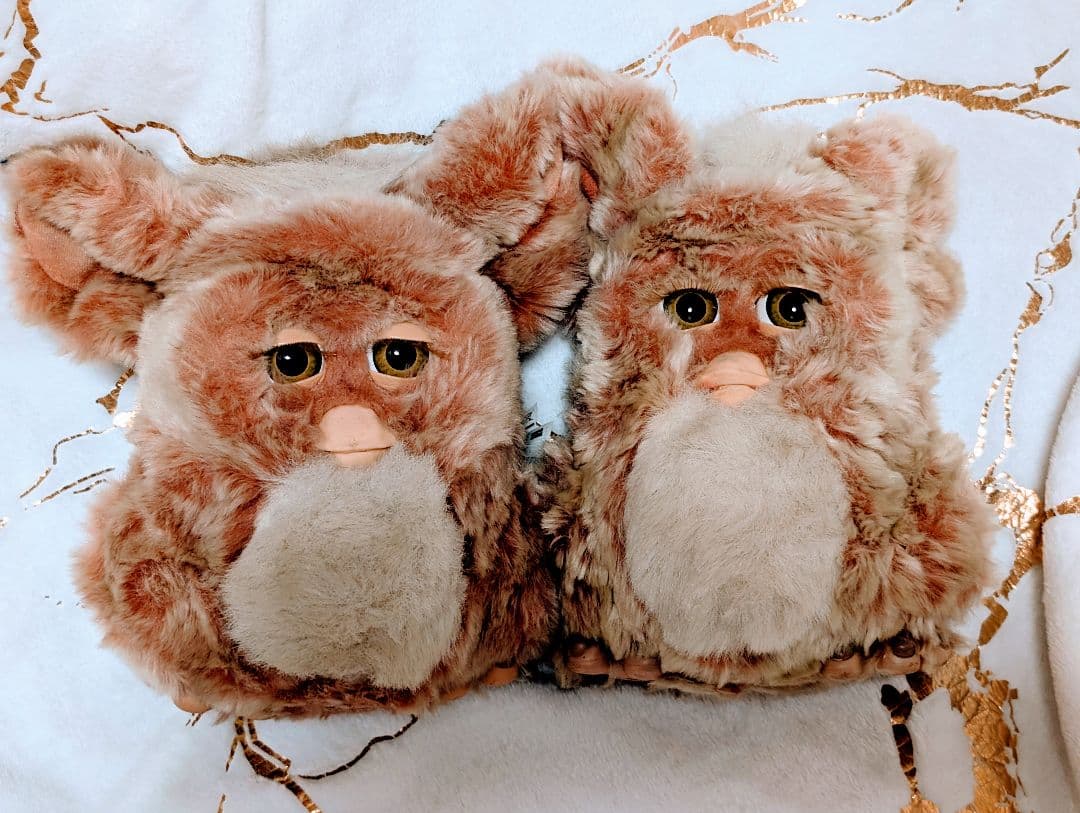 売り切り！ファービー ２ セット売り