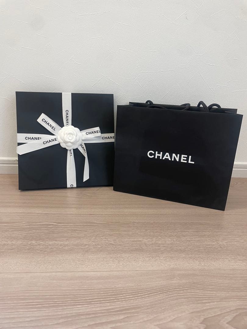 新品・未使用【CHANEL】ニット帽　ブラック 嬉しい男女兼用＆100%カシミヤ