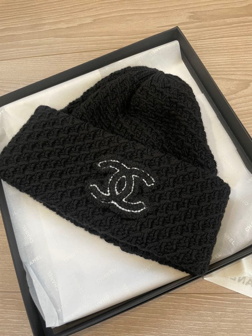 新品・未使用【CHANEL】ニット帽　ブラック 嬉しい男女兼用＆100%カシミヤ