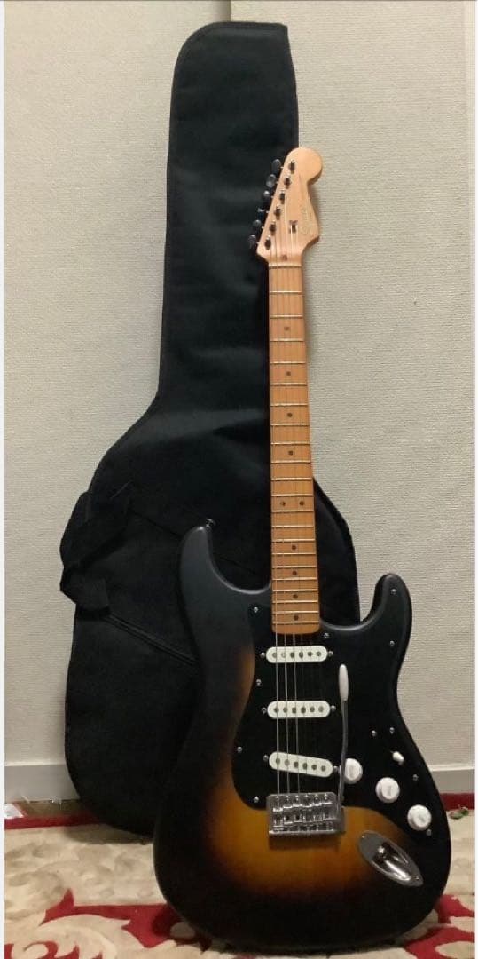 40th vintage edition sunburst ストラトキャスター