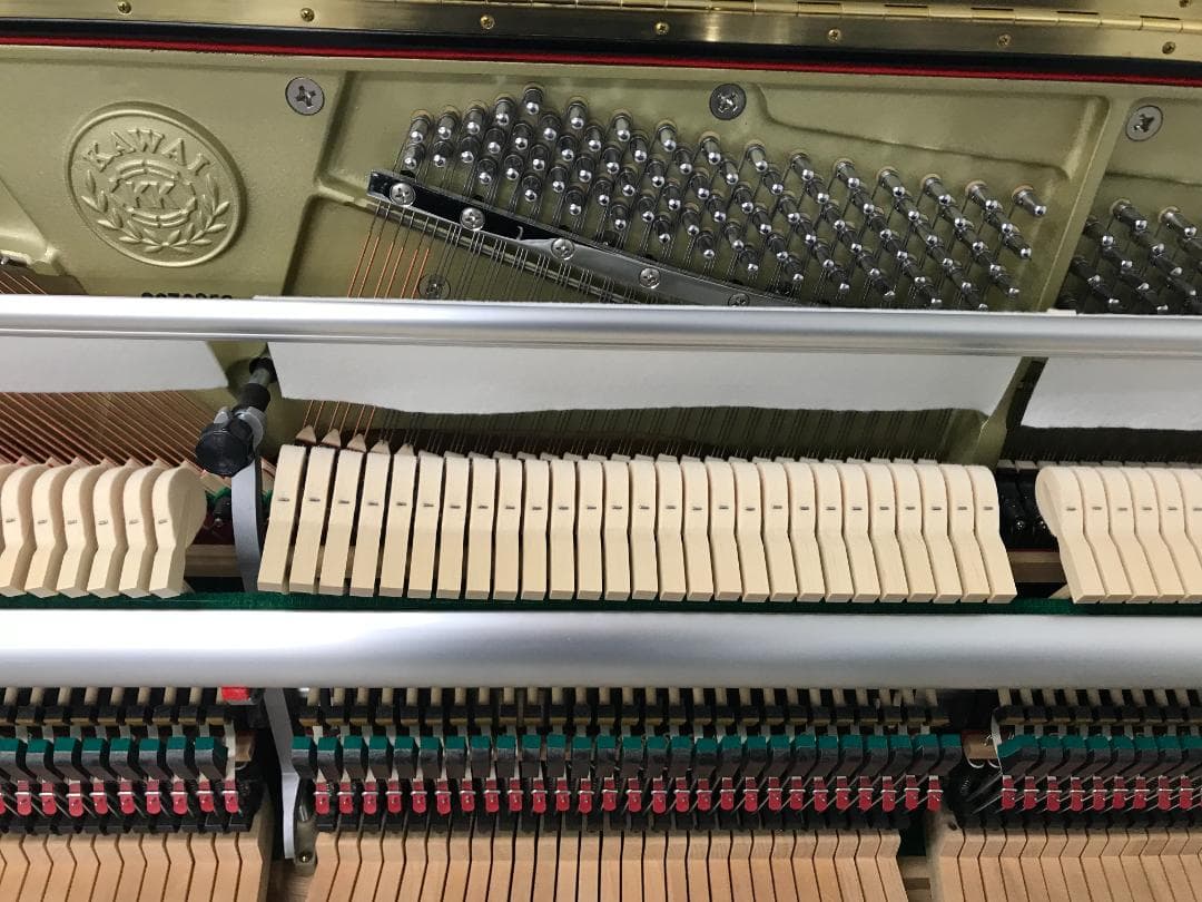 ★67790【アップライトピアノ】KAWAI　C48