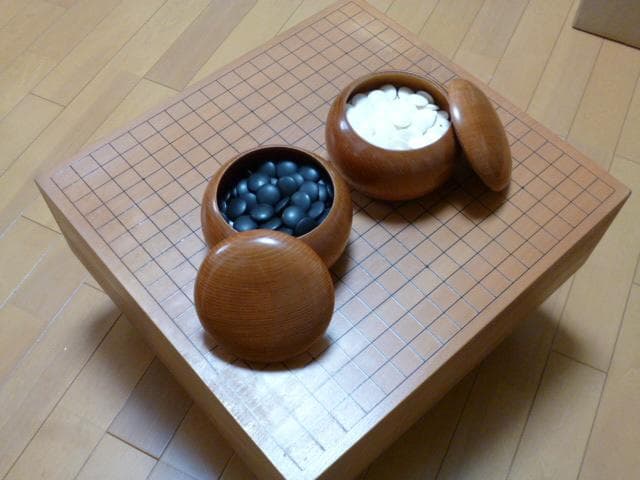 囲碁 セット　碁盤　脚付き　碁石　碁笥　19路盤　木製