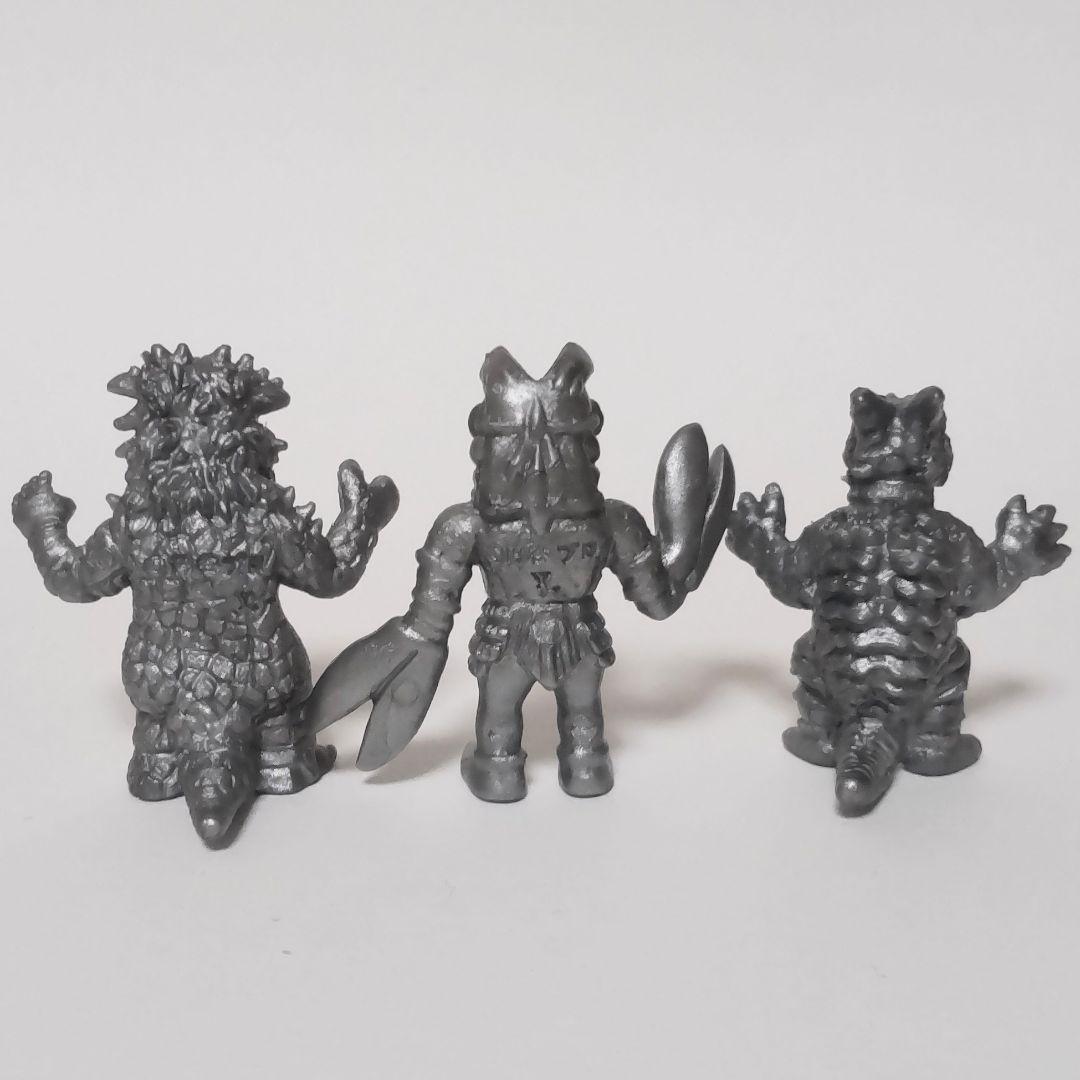 ぐんじょうさん用★コレ338,347　ウルトラマン怪獣消しゴム