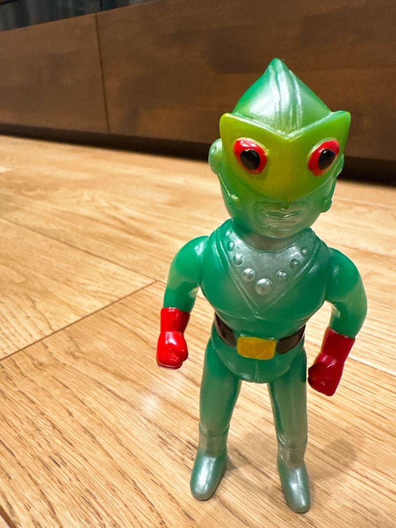 美品♡ぶたのはな　ソフト焼き玩具 サンダーマスク 緑成型/赤グローブ