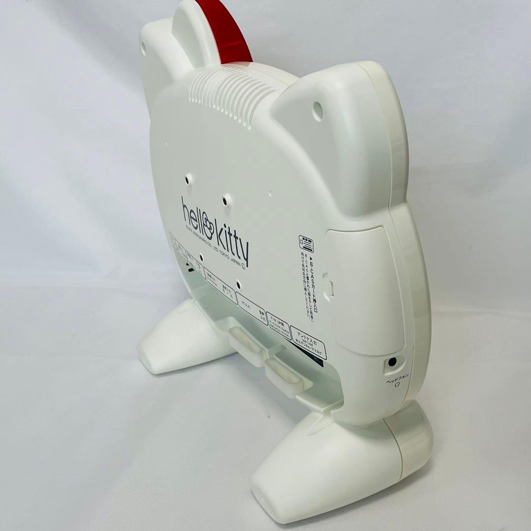 希少品！ サンリオ ハローキティ型　地デジ液晶テレビ DY-133KT