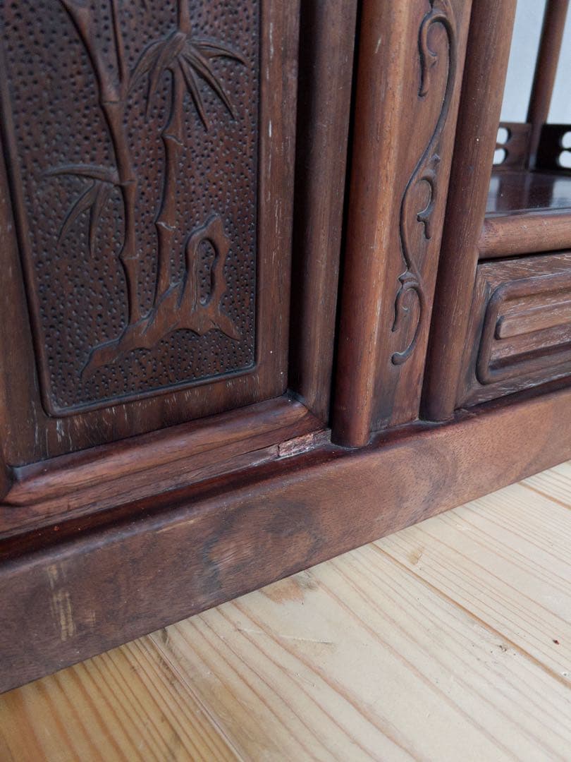 茶箪笥　天然木　茶棚 和風　和室家具　唐草透彫 高級家具　透かし彫り