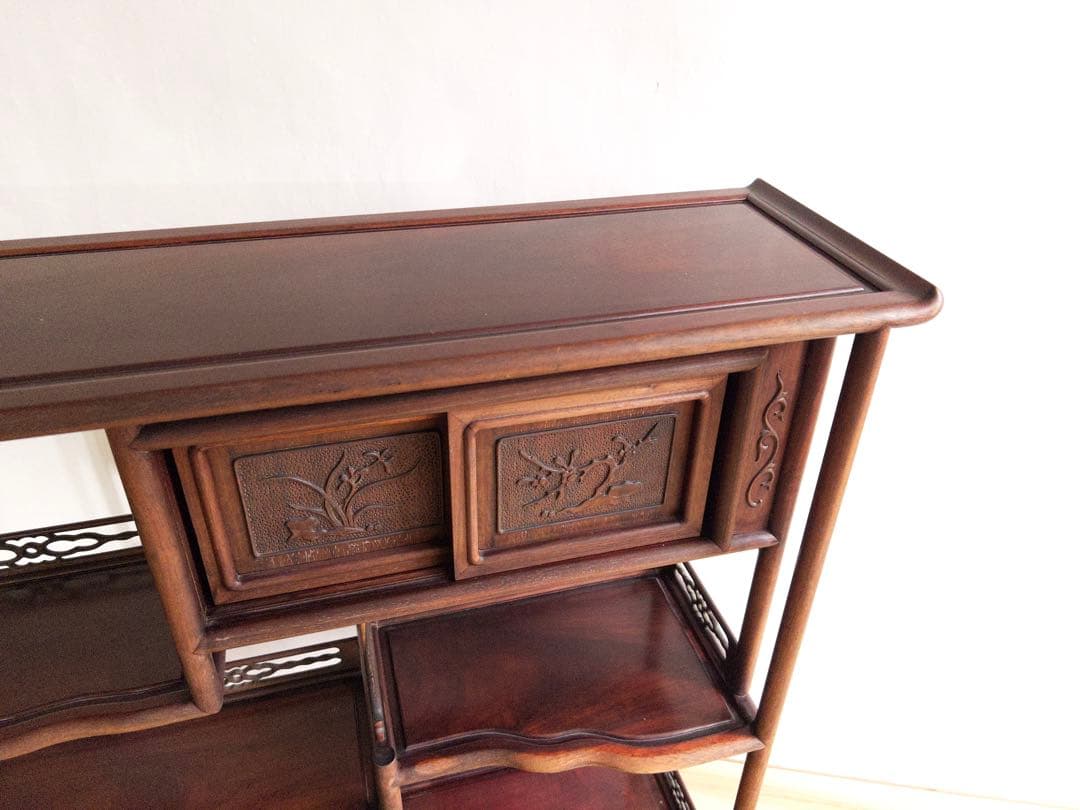 茶箪笥　天然木　茶棚 和風　和室家具　唐草透彫 高級家具　透かし彫り