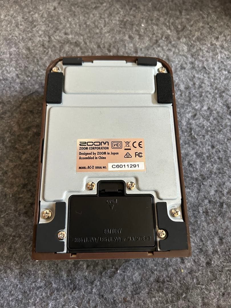 ZOOM AC-2 アコースティックギター用プリアンプ