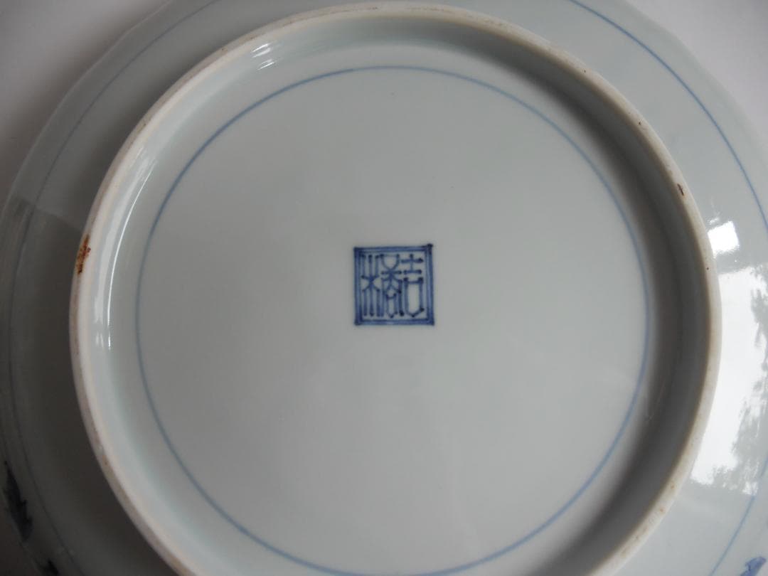 古伊万里 染付 草花文 牡丹 超希少 大皿 です。