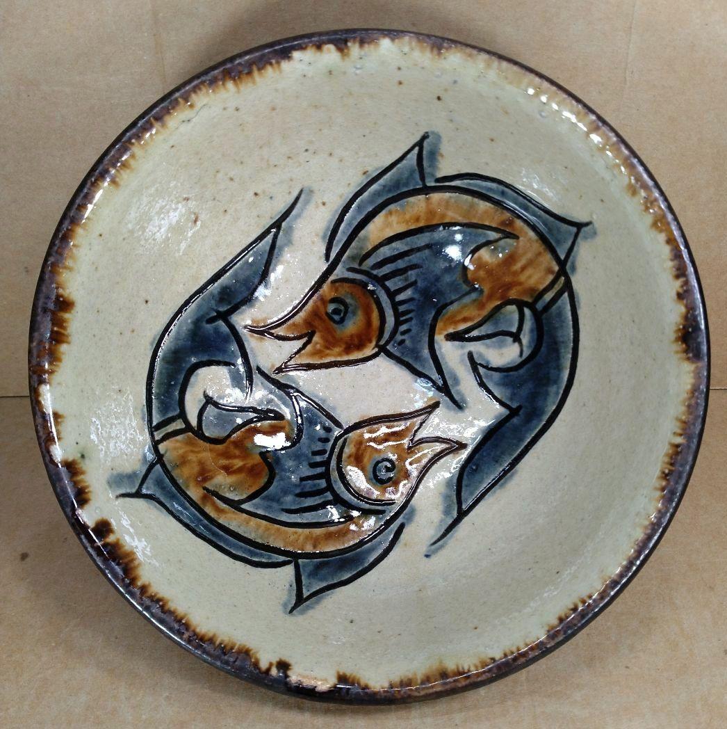 浮舟！他の方は買わないで。最高傑作【本物保証】金城次郎 壷屋焼 魚文茶碗