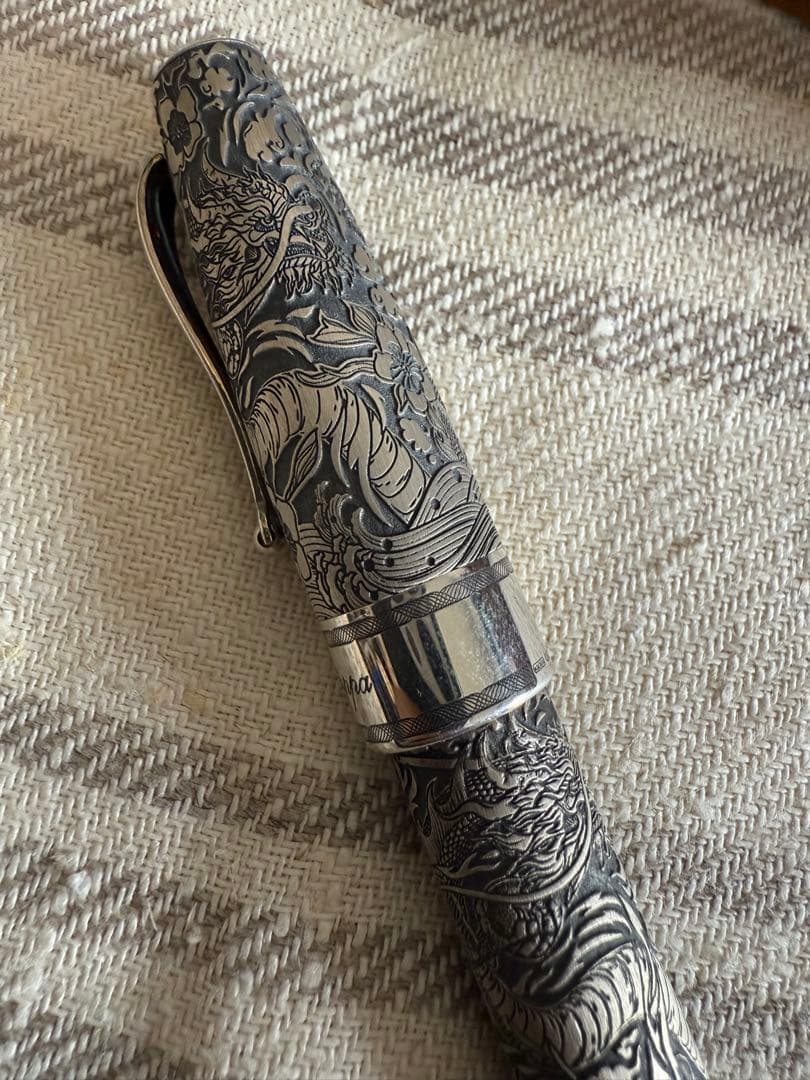 モンテグラッパ　万年筆限定品、龍と桜