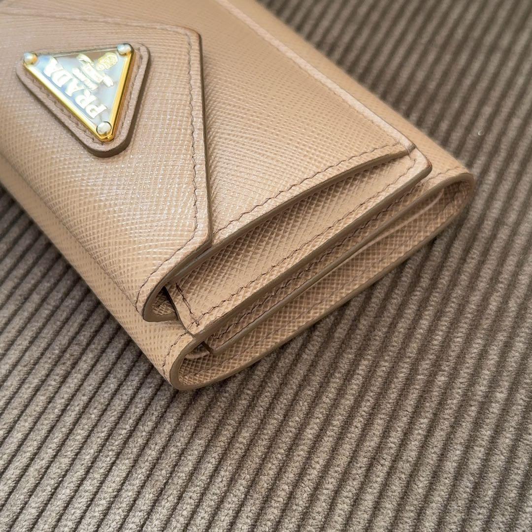 ICチップ搭載　正規品　PRADA 三つ折り財布　ピンクベージュ　CAMMEO