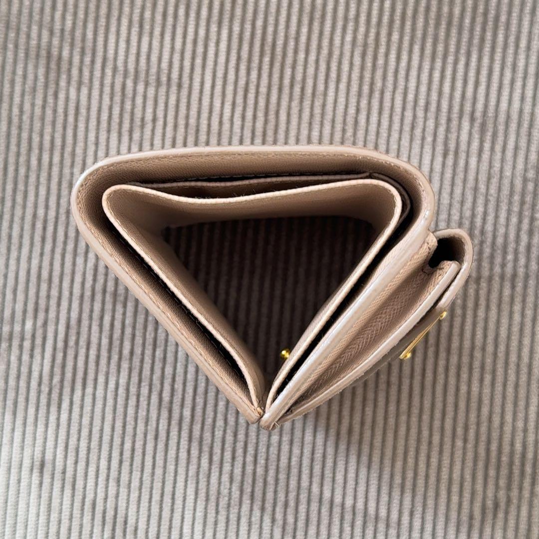 ICチップ搭載　正規品　PRADA 三つ折り財布　ピンクベージュ　CAMMEO