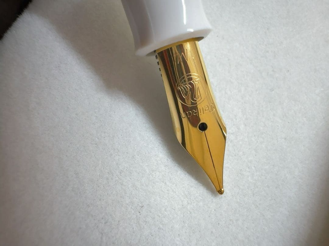 【新品】ペリカン classic200（2023年限定)パステルブルー M