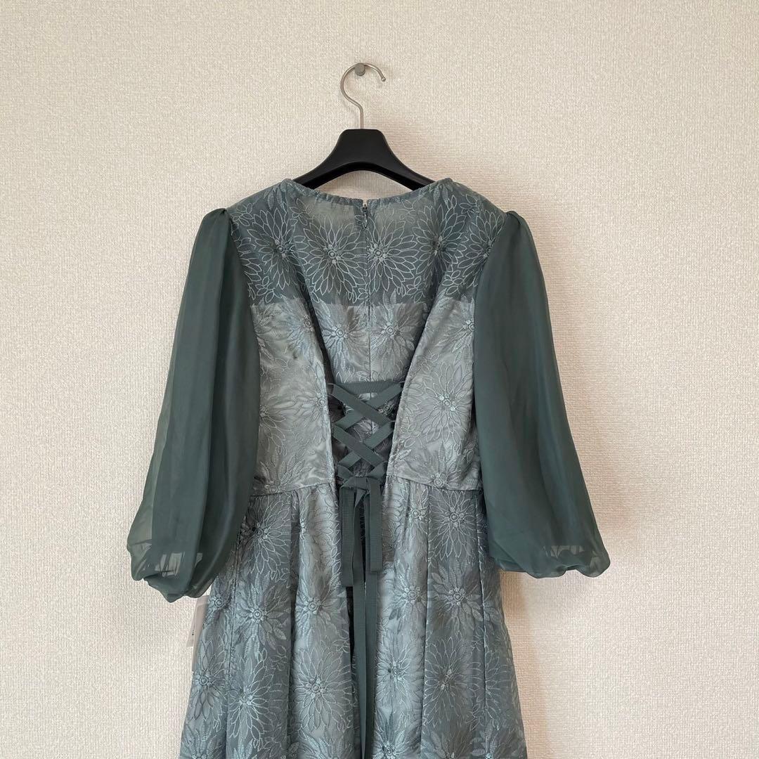 【新品未使用】AIMER オーガンジー花柄刺繍ボリュームスリーブドレス