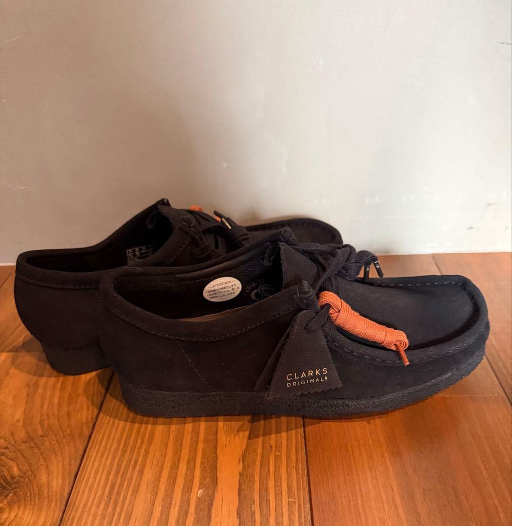 正規店購入新品未使用CLARKSワラビーブラック UK8.5 26.5クラークス