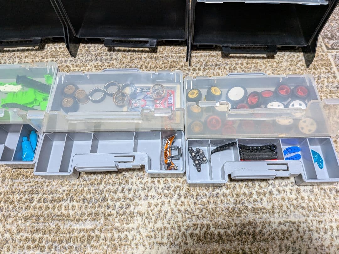 ミニ四駆 10台 +ポータブルピット3個