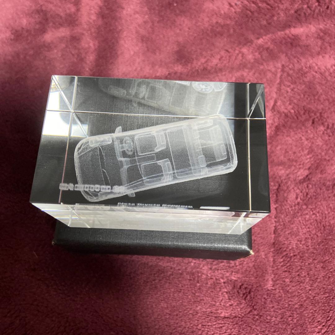 シエンタ　クリスタル　ガラス置物　大