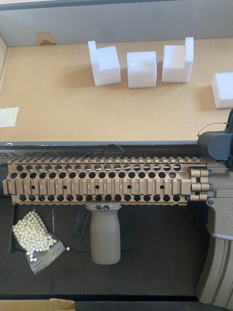 東京マルイレシーライフルタンカラー