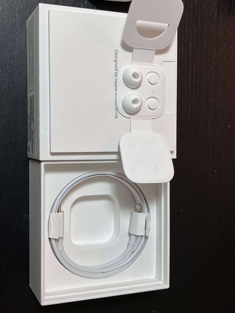 【注意事項あり】Apple AirPods Pro ワイヤレス充電ケース付