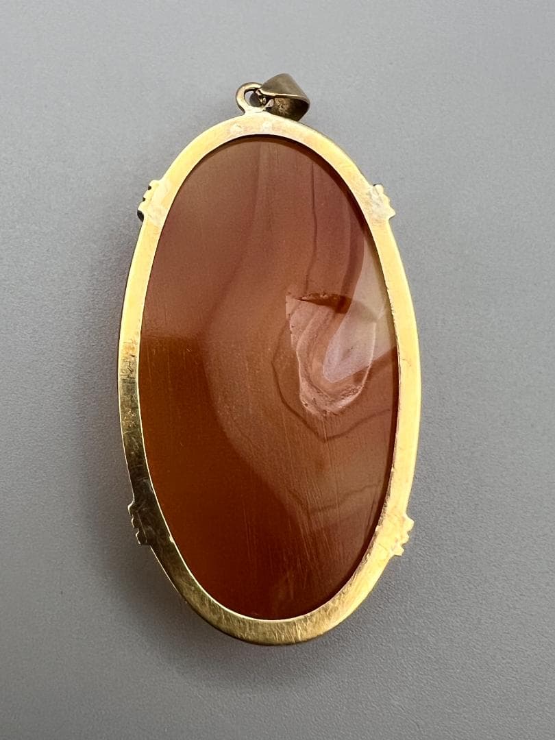 【海】K18　メノウ　瑪瑙　金枠　ペンダント　重量約１１ｇ