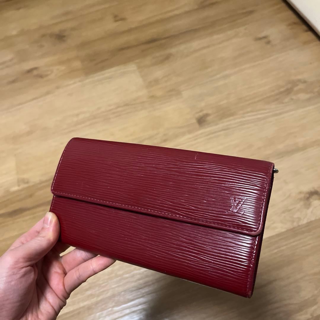 ルイヴィトンエピ長財布
