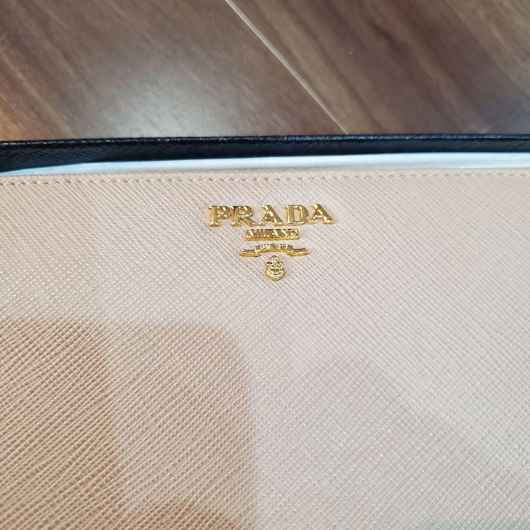 長財布プラダ