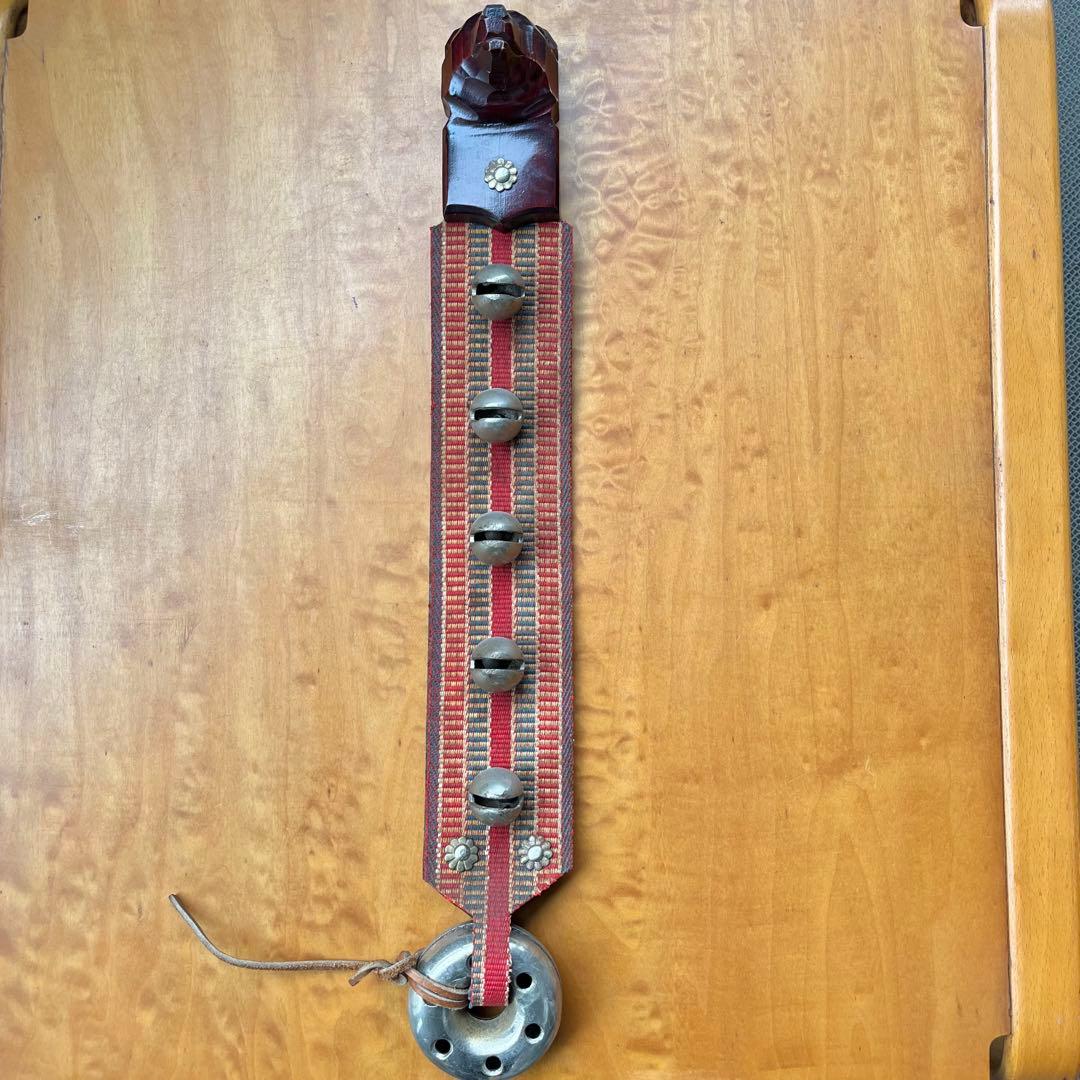 【 伝統工芸古民具 】馬鈴 （ドーナッツ型鈴×1・鈴×5） 約56cm ■熊よけ