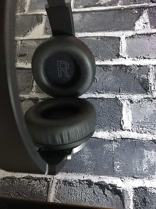 ワイヤレスヘッドフォン