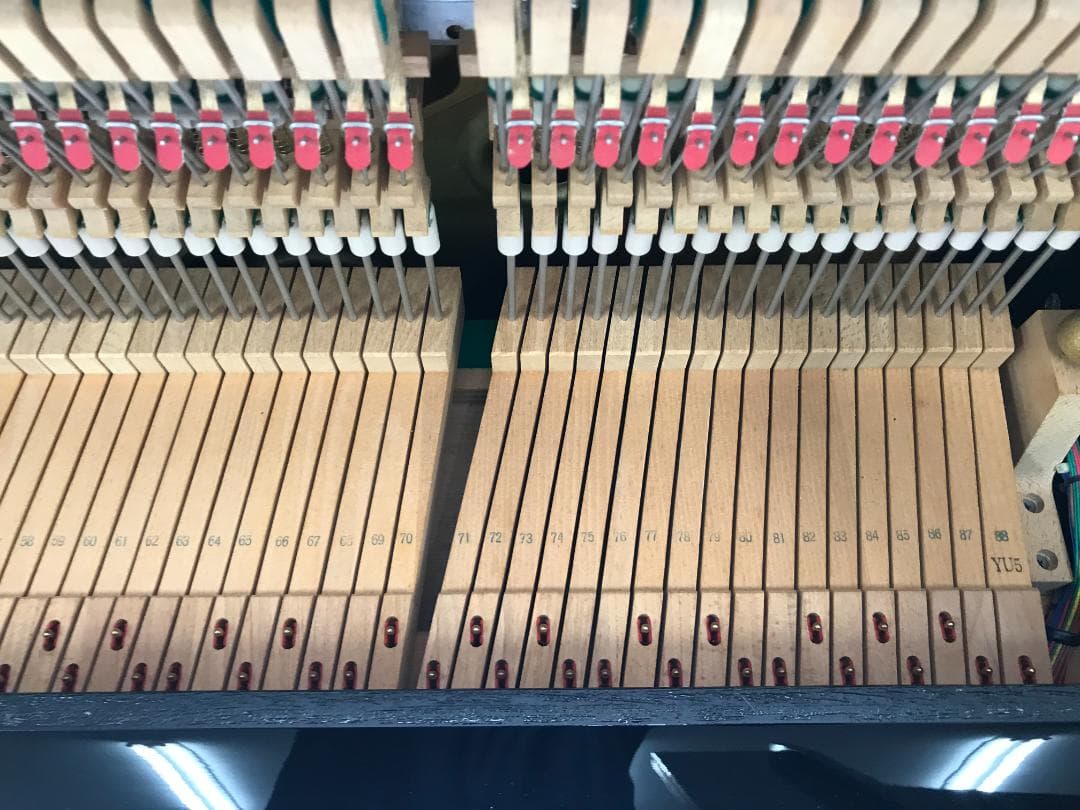 ★65007【アップライトピアノ】YAMAHA　YU30SB