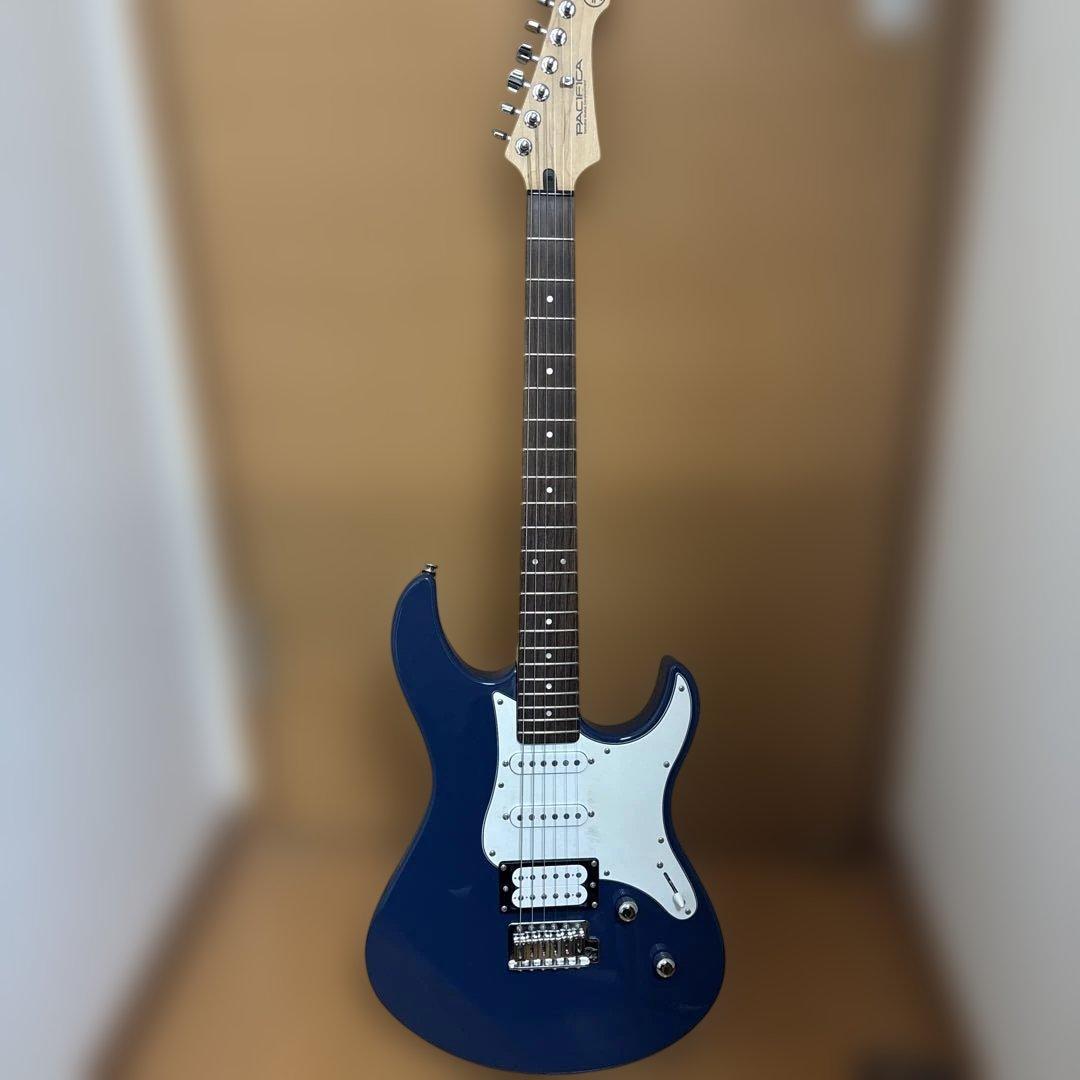 Yamaha PACIFICA ブルー　112V ストラト
