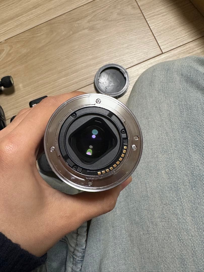 SONY E 50mm F1.8 OSS レンズ