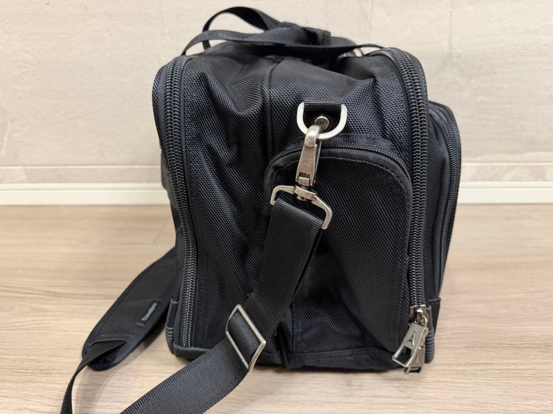 Travel Pro Flight Crew5ビジネスバッグ ナイロン　ブラック