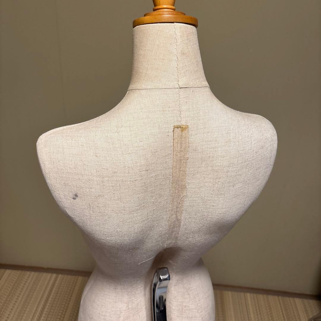 値下げしました。トルソー ReBody レディース 金属の丸型土台　【最終価格】