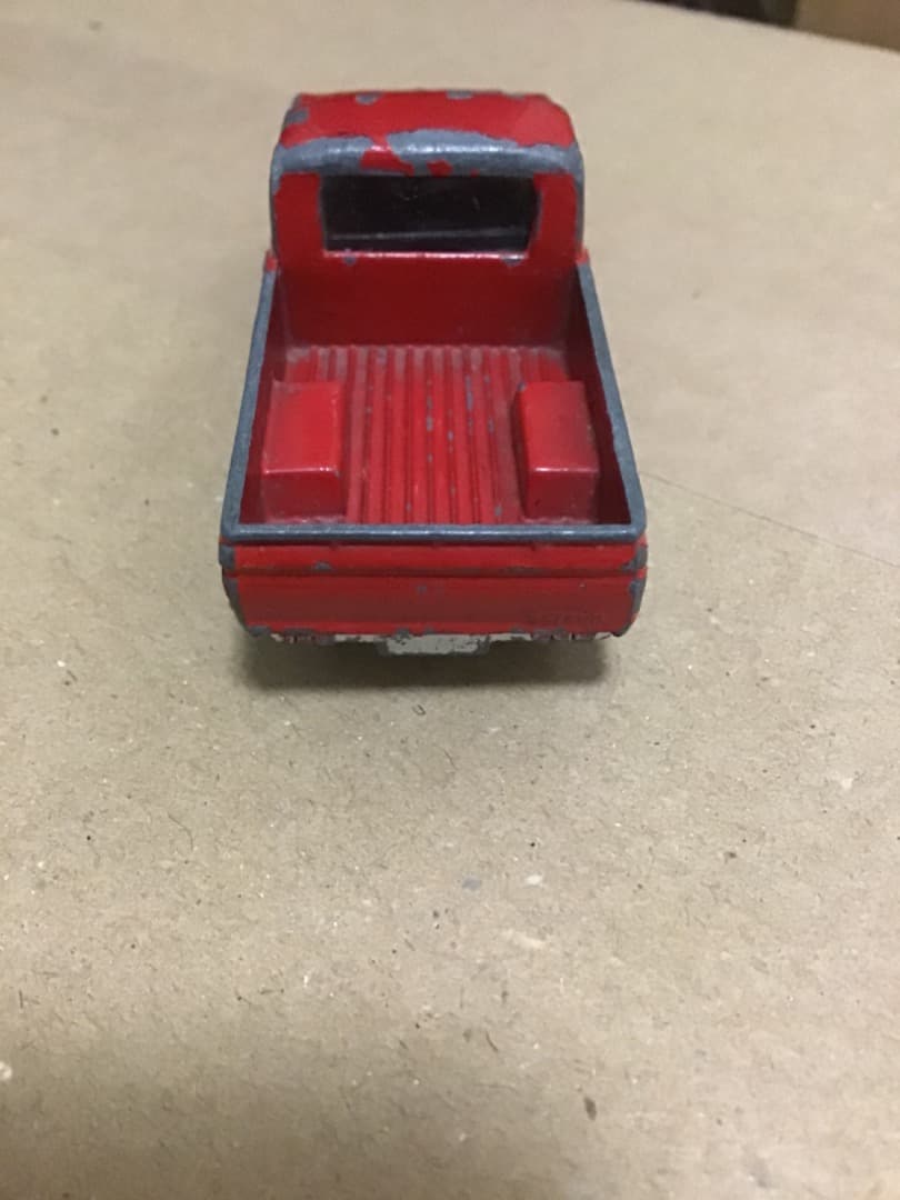 香港トミカ ダットサントラック