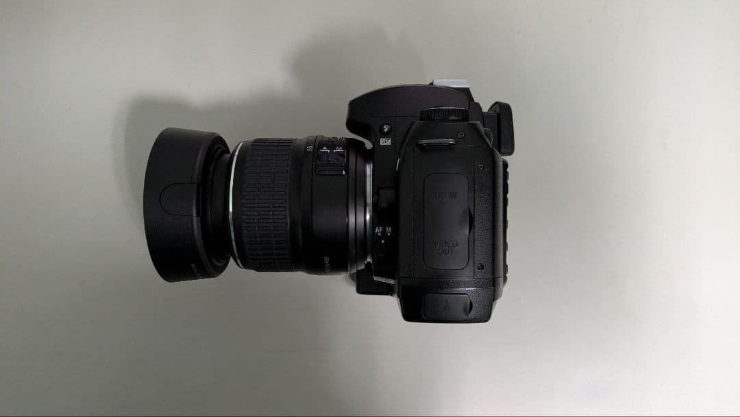 Nikon D70 デジタル一眼レフ　レンズ付き　訳あり品（現状渡し）