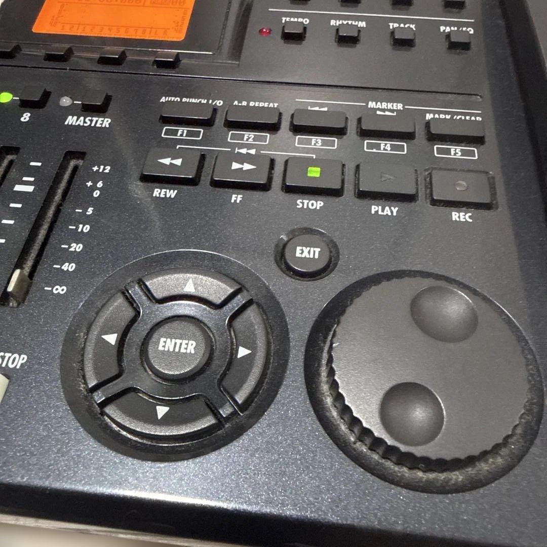 ZOOM / R8 / MTR / マルチトラックレコーダー　32GSDカード付