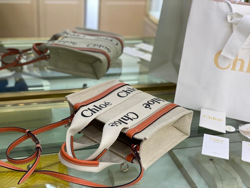 Chloé ロゴ入りミニトートバッグ ベージュ/オレンジ