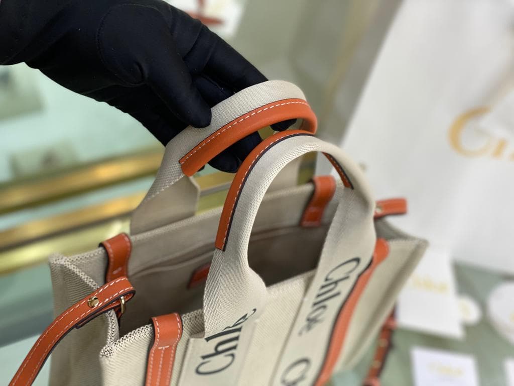 Chloé ロゴ入りミニトートバッグ ベージュ/オレンジ